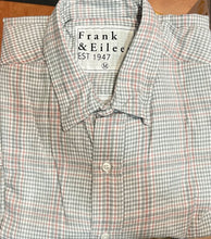 Load image into Gallery viewer, Finbar woven button up1
