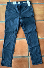 Load image into Gallery viewer, 871558chuck
