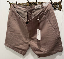 Load image into Gallery viewer, wanderer2
