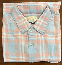 Load image into Gallery viewer, sunwashed chambray shirt
